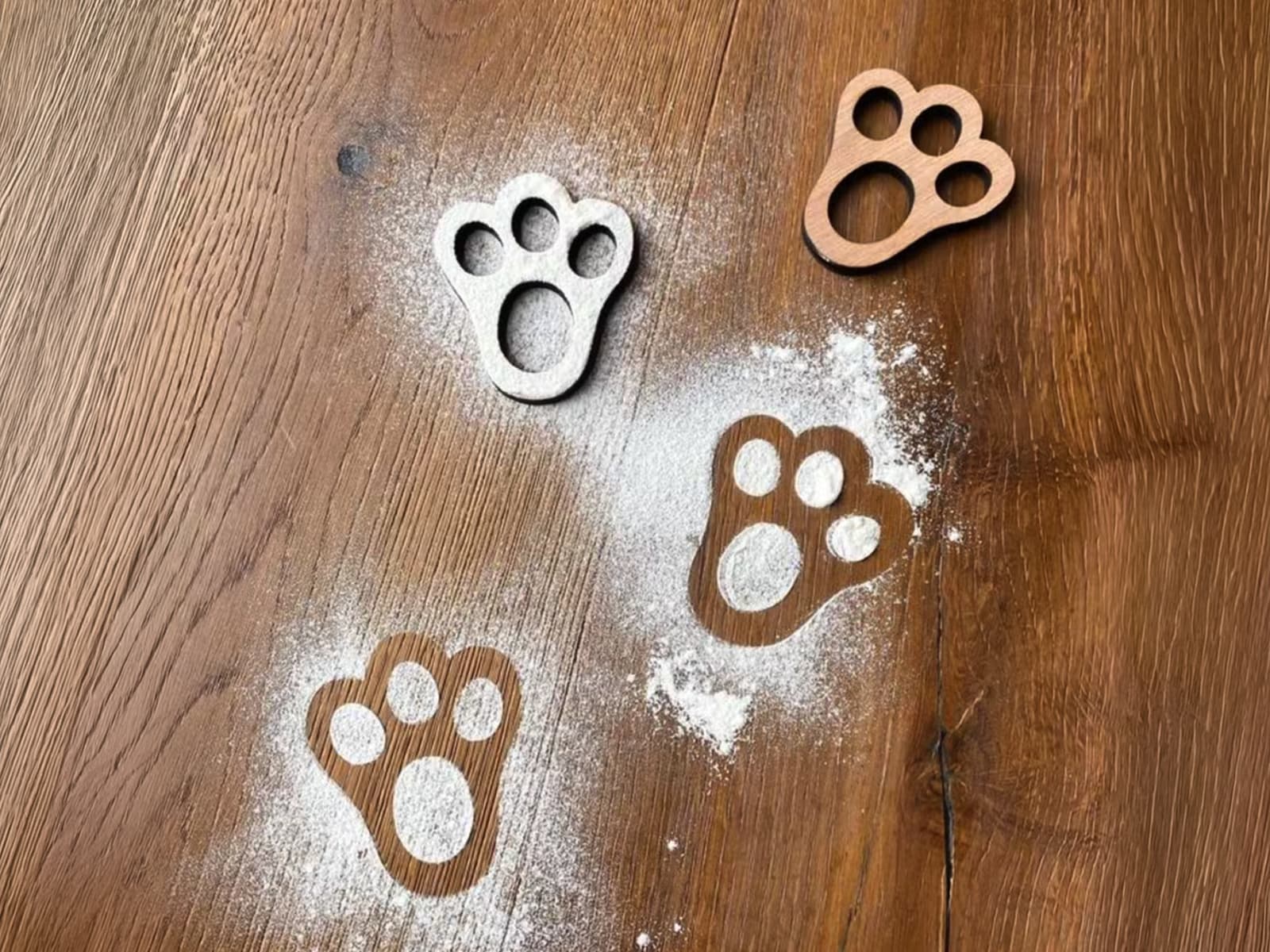 Следы пасхального кролика — трафарет — фото 1