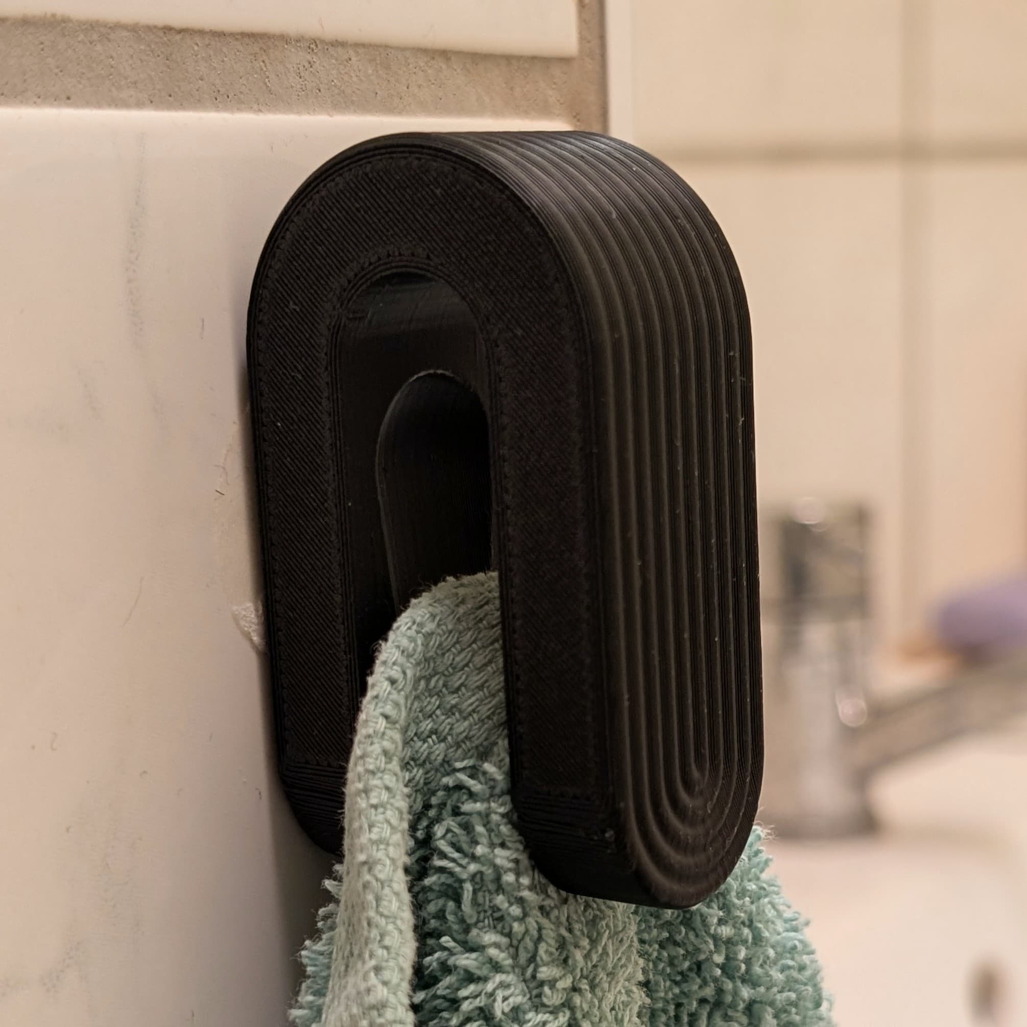 Крючок для полотенца с шариком (печать без сборки)