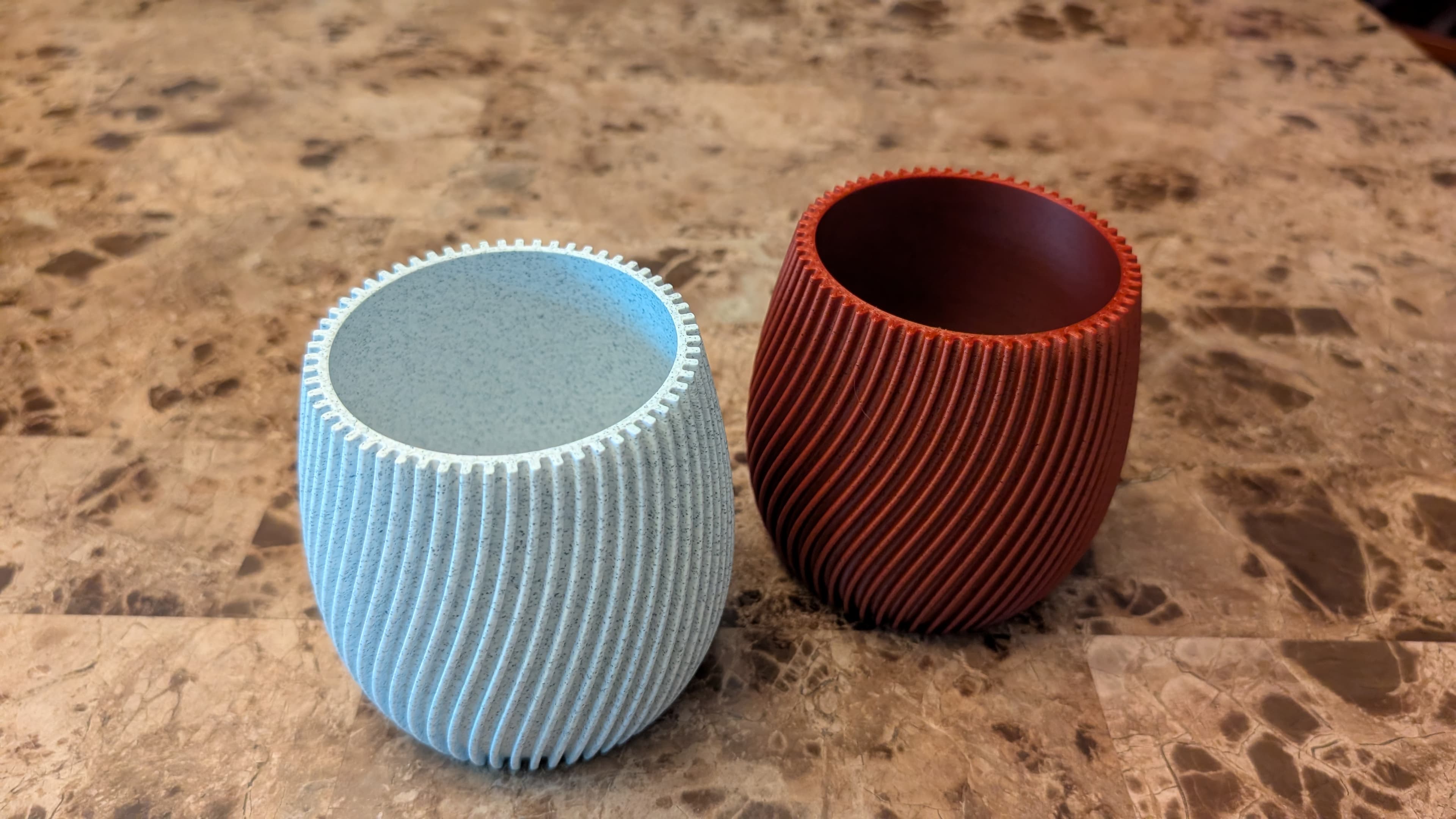 Ребристые вазы — фото 1